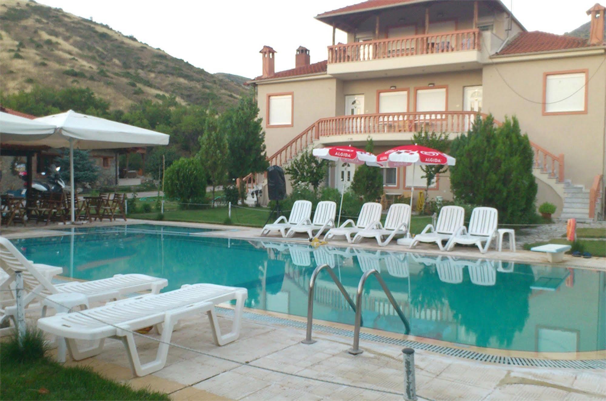 Villa Platythea Exterior foto